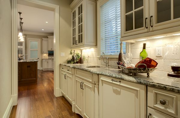 Butlers Pantry Installation in Plano